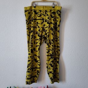 YITTY Yellow and Black Graphic Leggings